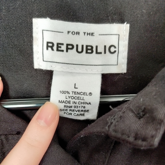 NWOT Black Button Up Top w/ Embroidered Flowers - Picture 3 of 5